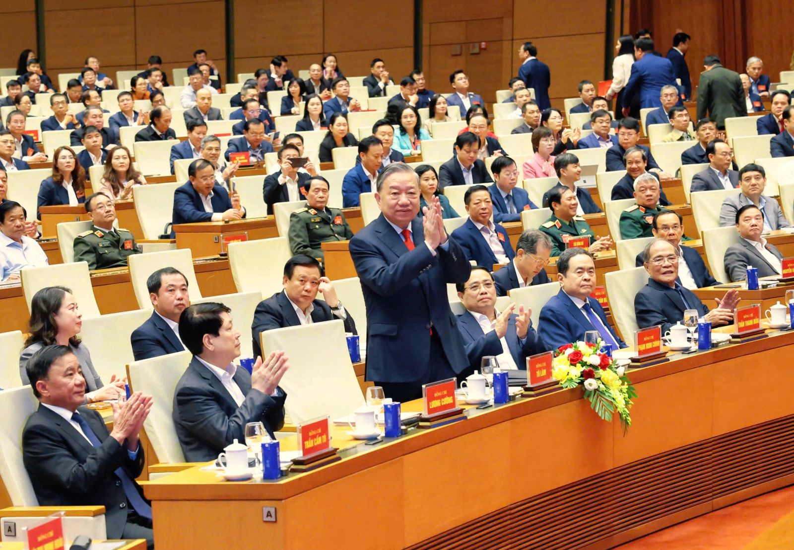 Hội nghị toàn quốc quán triệt 02 Nghị quyết của Bộ Chính trị về phát triển kinh tế Nhà nước và phát triển văn hóa Việt Nam